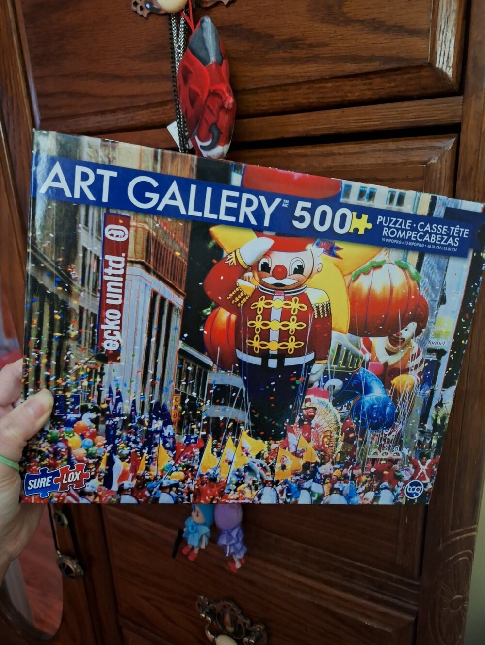 Puzzle Steve Kaufman 500 pieces Macy's Parade Sure Lox